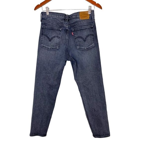 𝅺LEVI'S Wedgie Straight Leg High Rise Jean - Picture 5 of 12